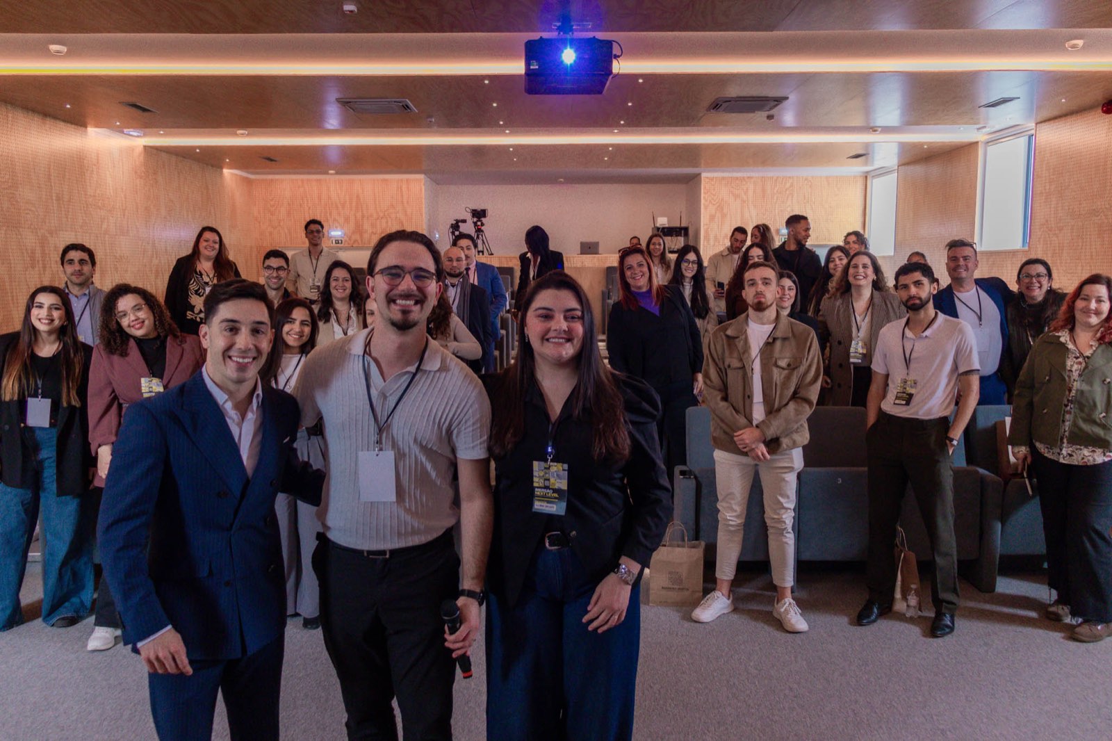 Foto de grupo dos participantes da 2.ª edição do NEXT LEVEL